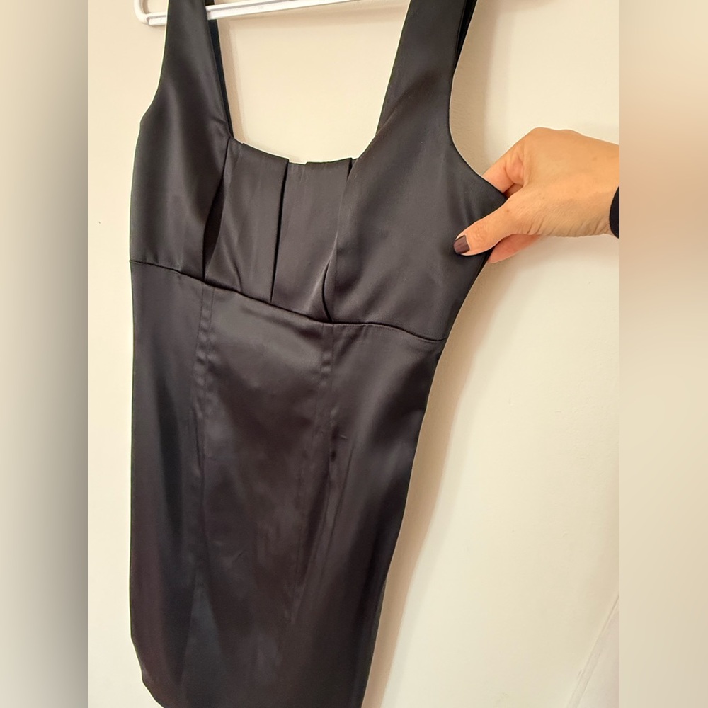 Calvin Klein Black Midi atin look Dress